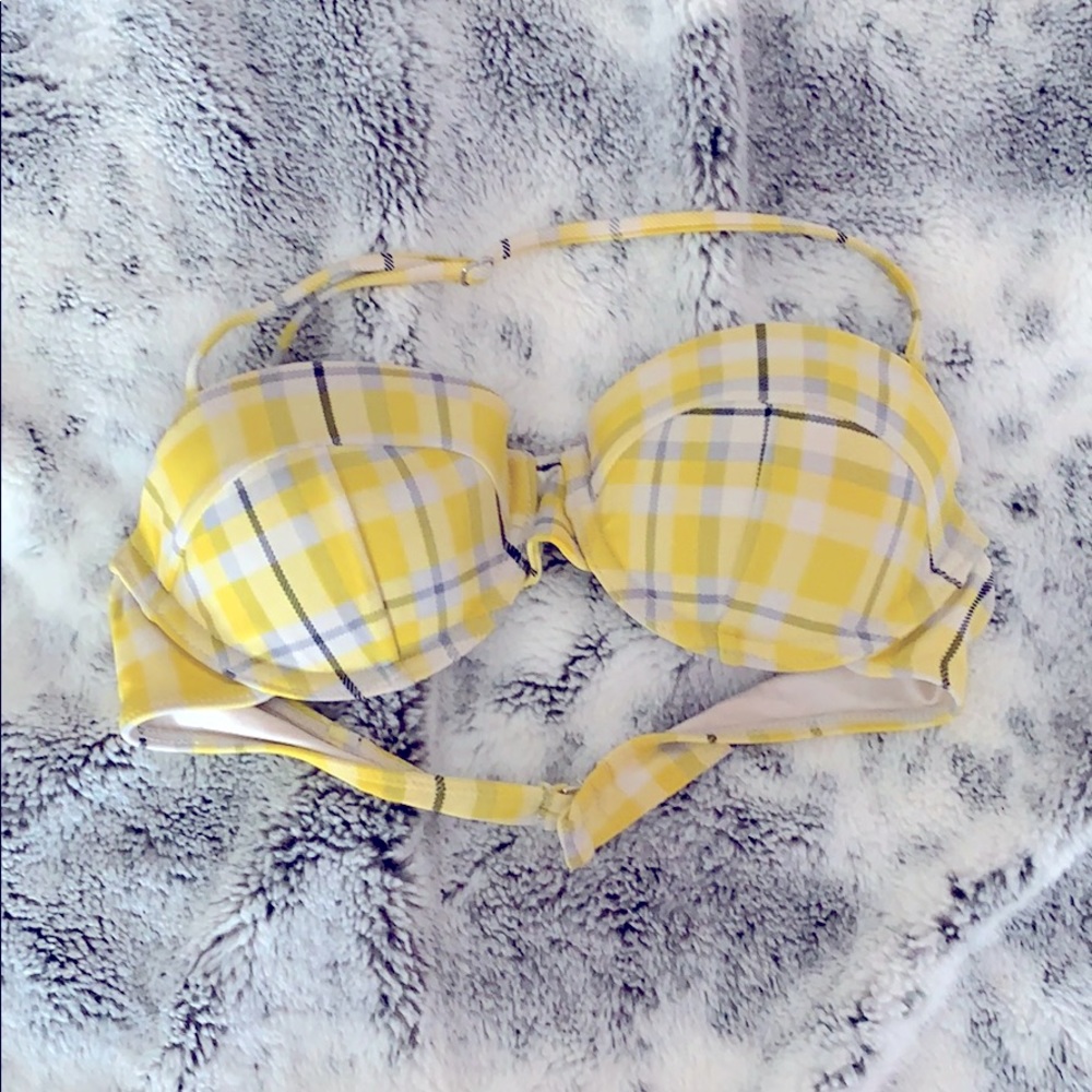 Women’s bathing suit top